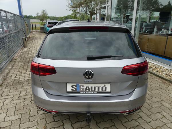 VOLKSWAGEN PASSAT VIII Variant 1.4 TSI GTE Plug-In-Hybrid DSG Pan.Te.Led.Kamera.V.Horog.D.Klima.ŰL.Fű.Navi.PDC